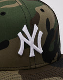 New Era MLB New York Yankees Woodland Camo 9Fifty Trucker Hat