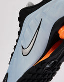 Nike Shox R4