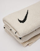 Nike Phoenix Cozy Bouclé Blanket