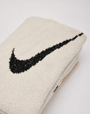 Nike Phoenix Cozy Bouclé Blanket