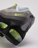 Nike Air Max 95 'Neon' Grade-School
