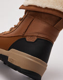 UGG Adirondack Boot XXV Grade-School